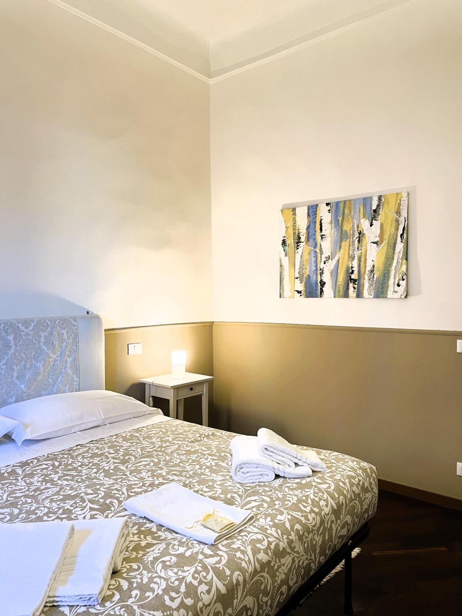 Hotel Dimora Montecchi à Vérone Extérieur photo