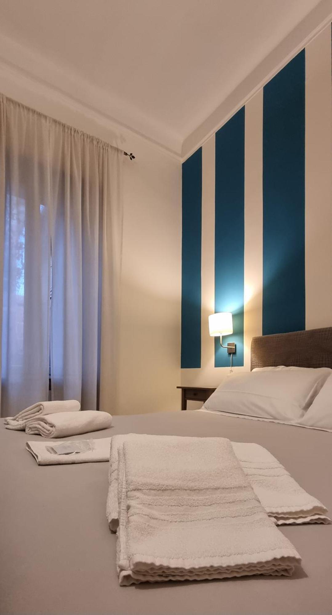 Hotel Dimora Montecchi à Vérone Extérieur photo