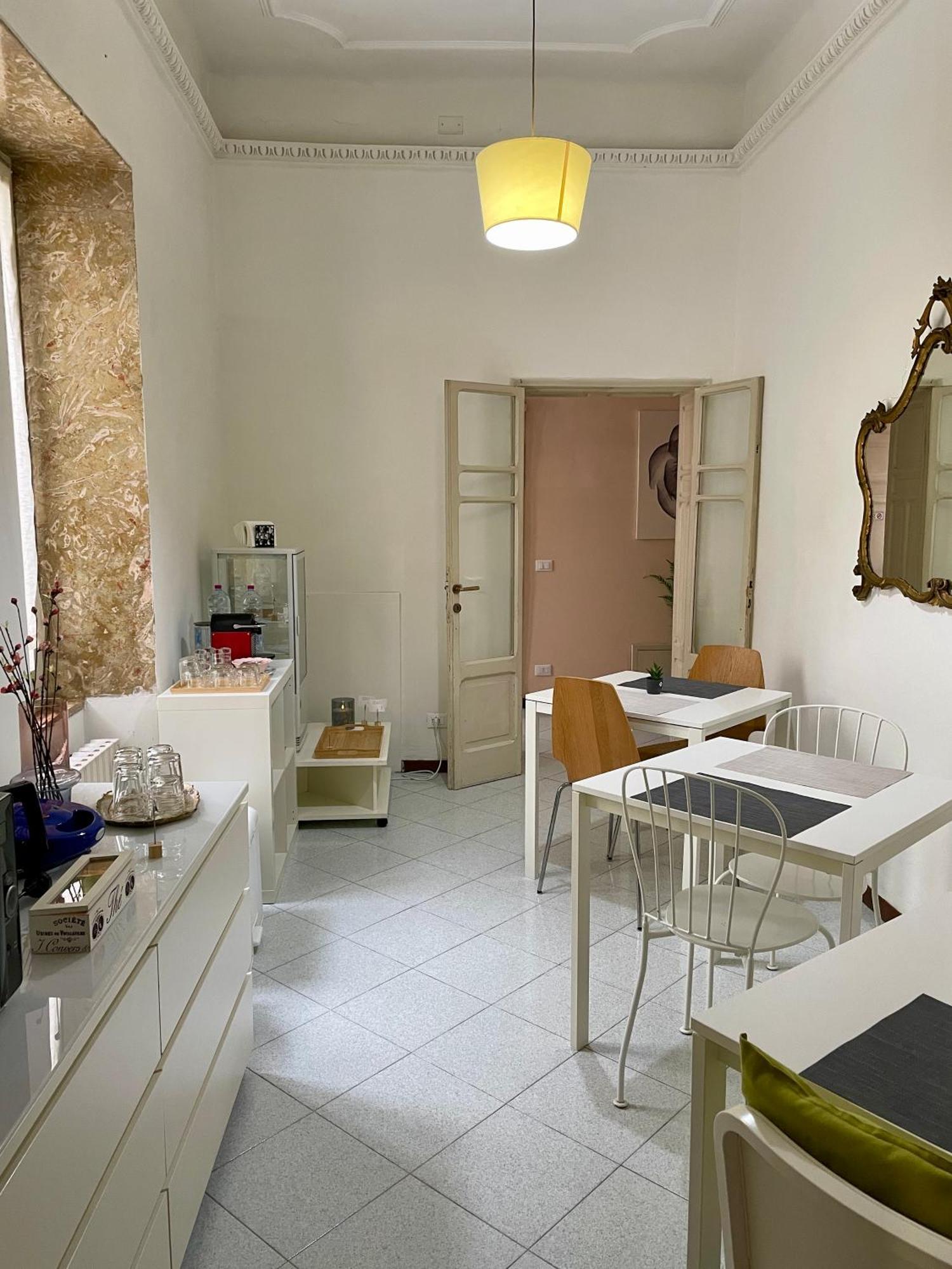 Hotel Dimora Montecchi à Vérone Extérieur photo