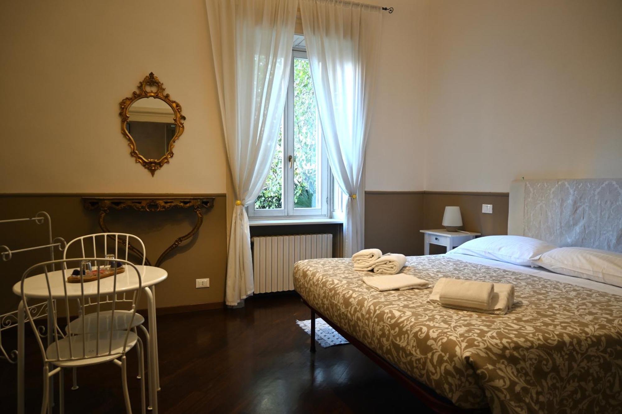 Hotel Dimora Montecchi à Vérone Extérieur photo